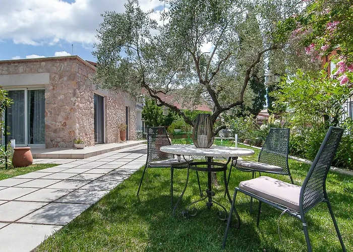 Stelle Galeotte Exclusive Holiday Home
